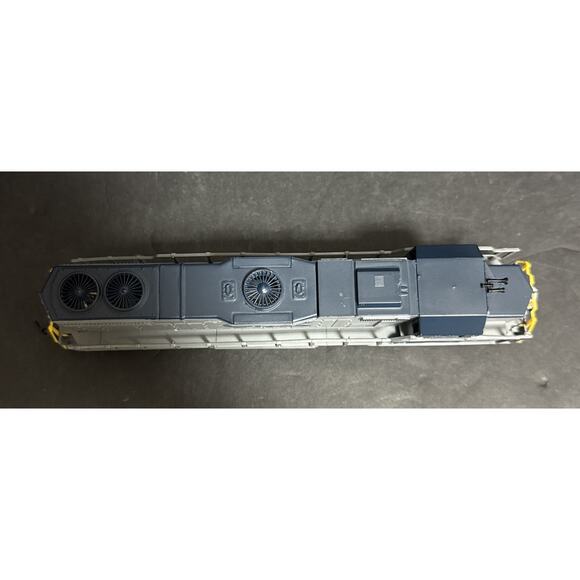 Life Like 8371 HO Scale CSX GP-38 Powered Train Locomotive Tested - Picture 4 of 7